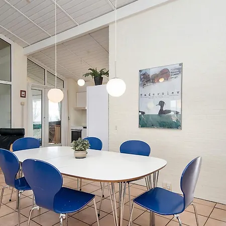 10 Person In Haderslev-by Traum Hébergement de vacances Diernæs