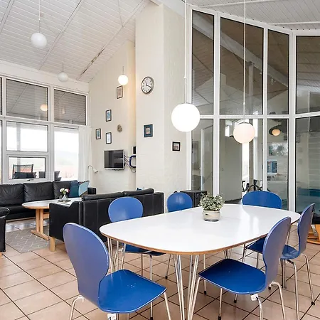 10 Person In Haderslev-by Traum *