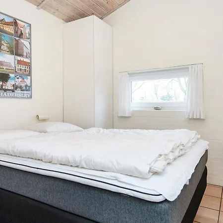 10 Person In Haderslev-by Traum * Diernæs