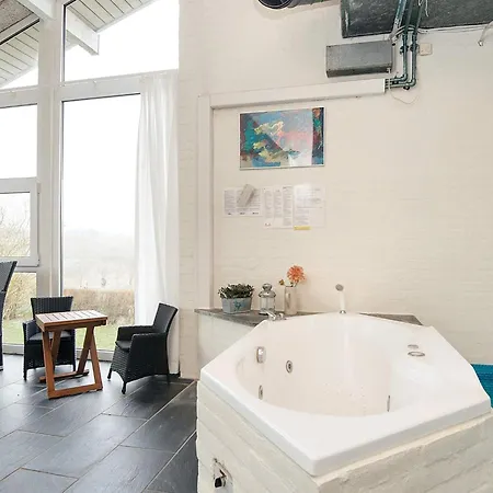 10 Person In Haderslev-by Traum Diernæs