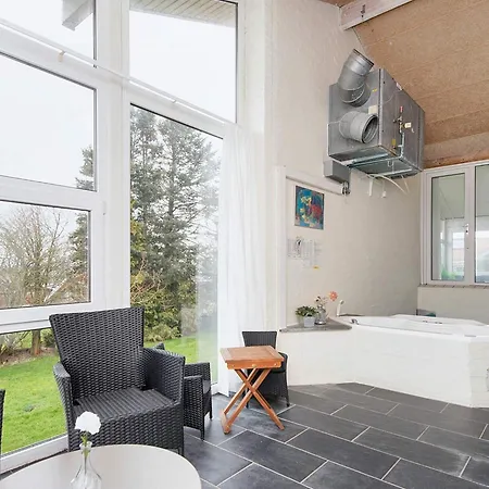 10 Person In Haderslev-by Traum